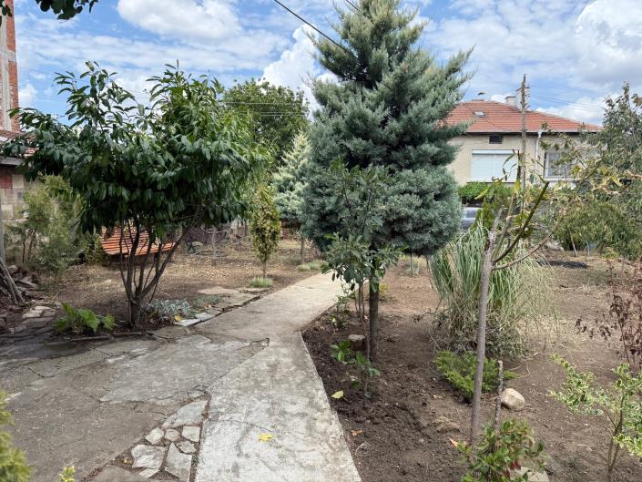 Image No.34-2 Bed House for sale