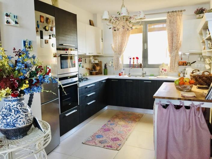 Image No.12-3 Bed Villa for sale