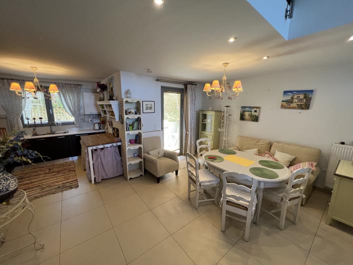 Image No.9-3 Bed Villa for sale