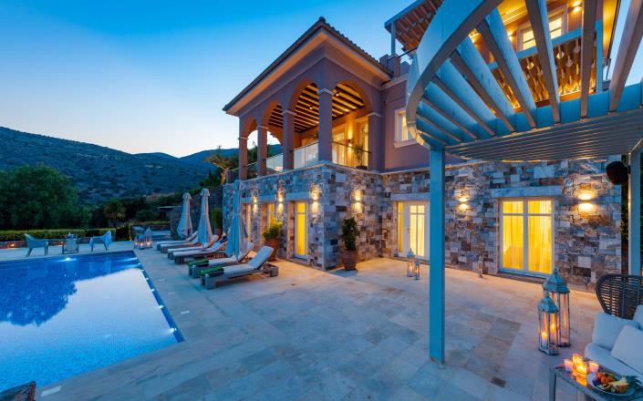 Image No.2-5 Bed Villa for sale