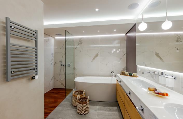 Image No.28-5 Bed Villa for sale