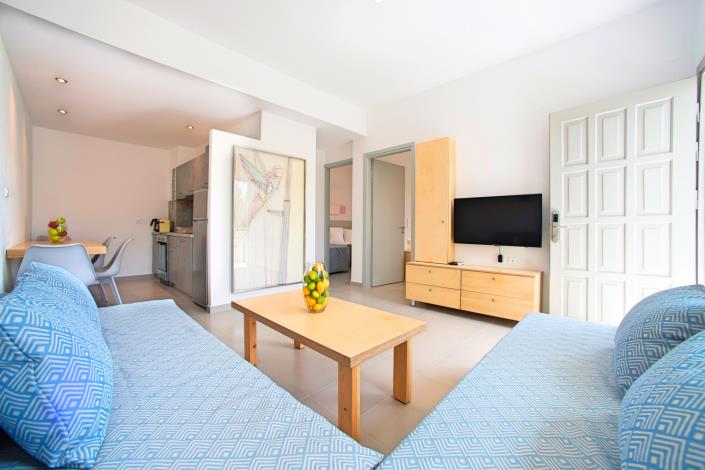 Image No.12-76 Bed Hotel for sale