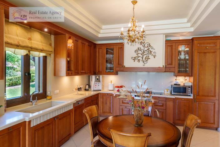 Image No.20-Villa de 4 chambres à vendre à Heraklion town