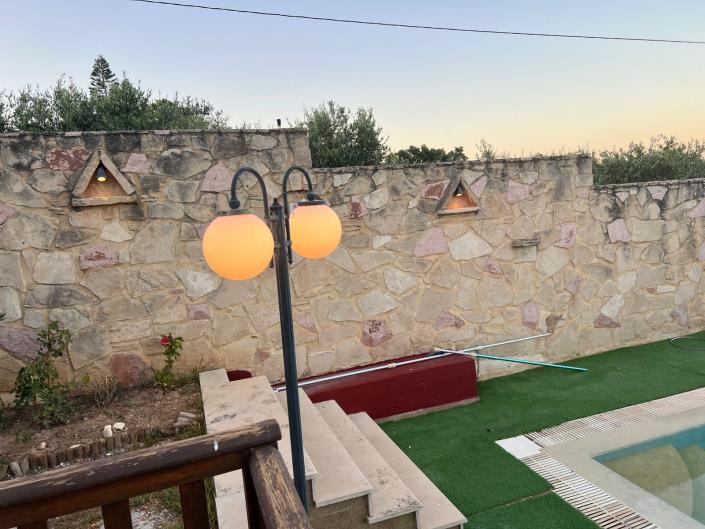 Image No.5-2 Bed House for sale