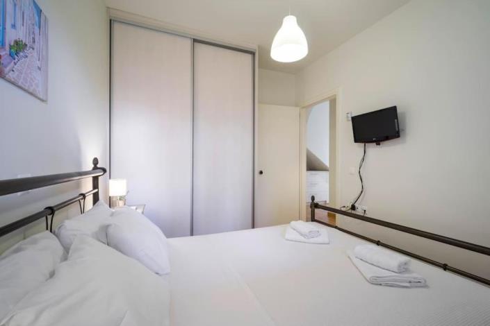 Image No.21-3 Bed Duplex for sale