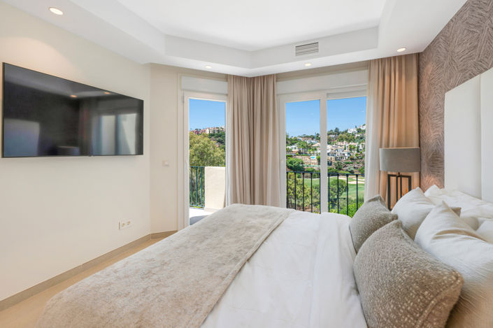 Image No.19-3 Bed Townhouse for sale