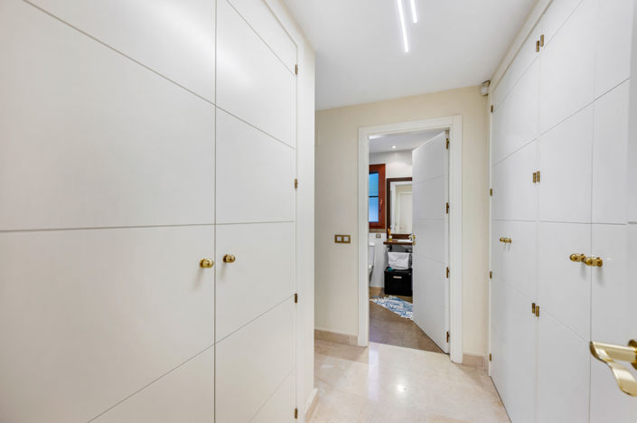 Image No.13-3 Bed Apartment for sale