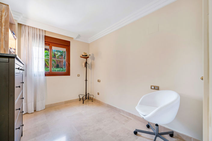 Image No.21-3 Bed Apartment for sale