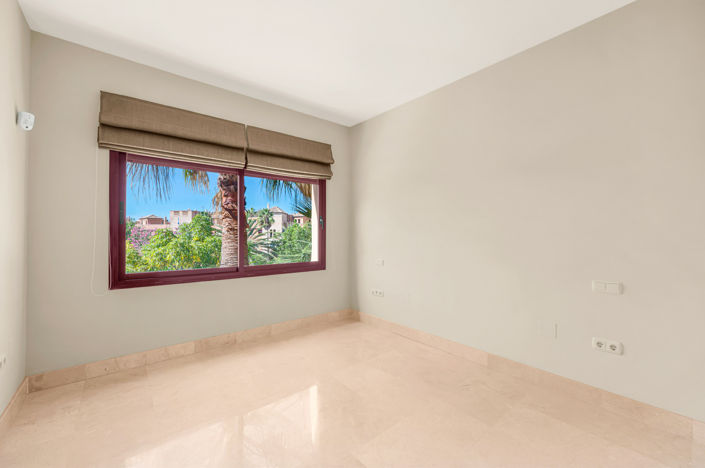 Image No.19-3 Bed Apartment for sale