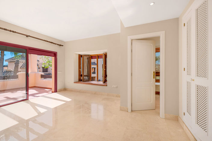 Image No.8-3 Bed Apartment for sale