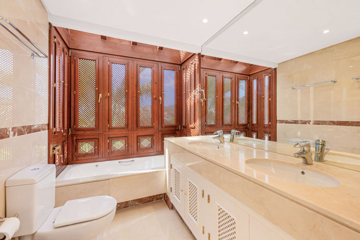 Image No.9-3 Bed Apartment for sale