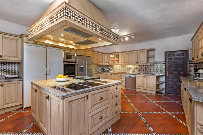 Image No.12-Villa de 12 chambres à vendre à Benahavis