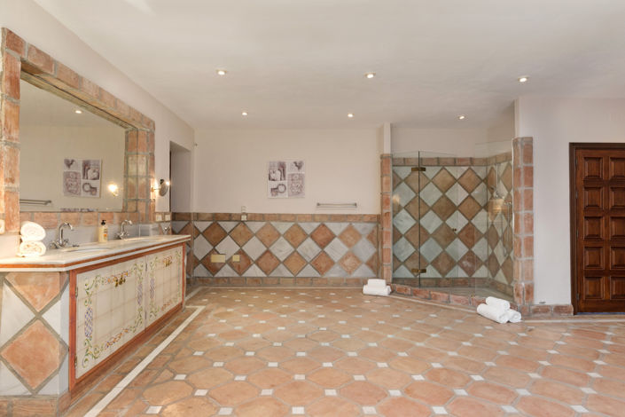 Image No.27-Villa de 12 chambres à vendre à Benahavis