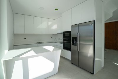 4854-693347-712851930b3075b7180938e680efb254b