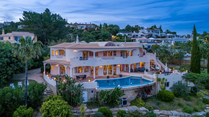 Image No.2-Villa de 4 chambres à vendre à Faro City