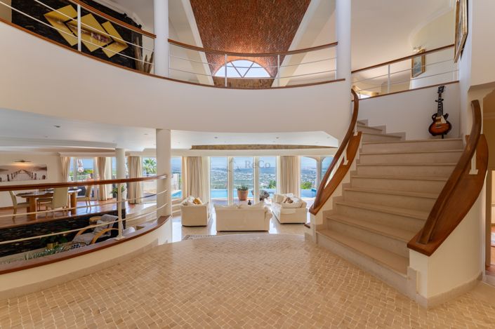 Image No.3-Villa de 4 chambres à vendre à Faro City