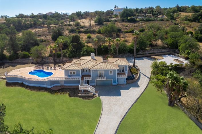 Image No.2-Villa de 4 chambres à vendre à Boliqueime