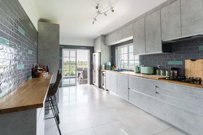 4854-693484-712851930b3075b7180938e680efb254b