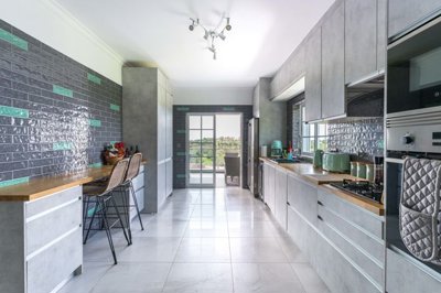 4854-693484-712851930b3075b7180938e680efb254b