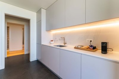 4854-693525-712851930b3075b7180938e680efb254b