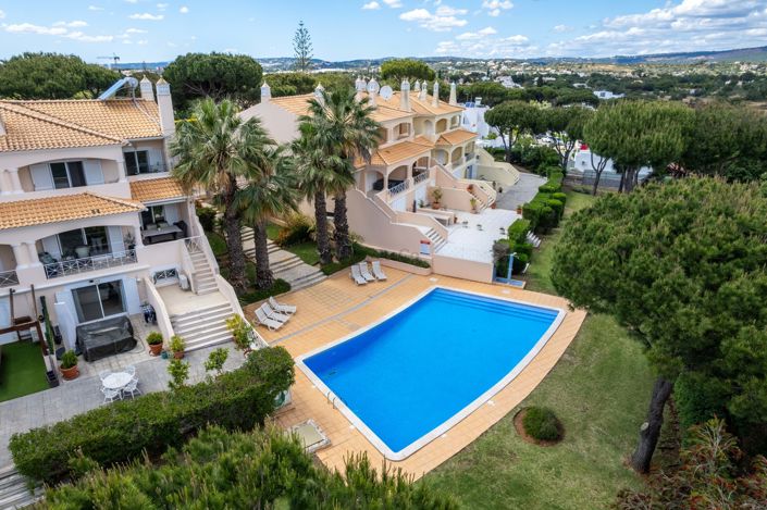 Image No.22-4 Bed Townhouse for sale