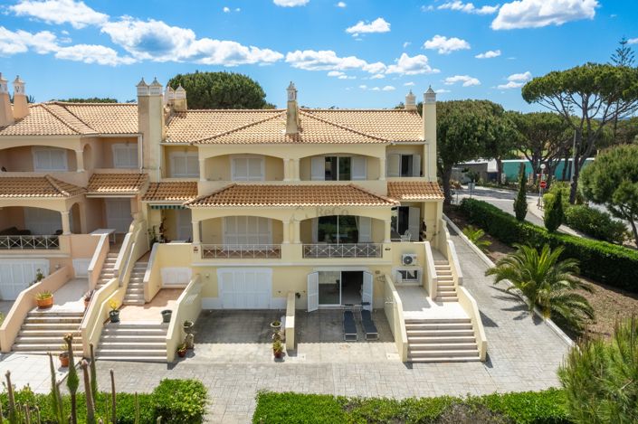 Image No.10-4 Bed Townhouse for sale