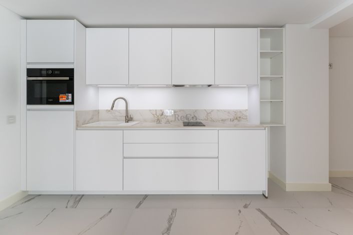 Image No.54-5 Bed Villa for sale