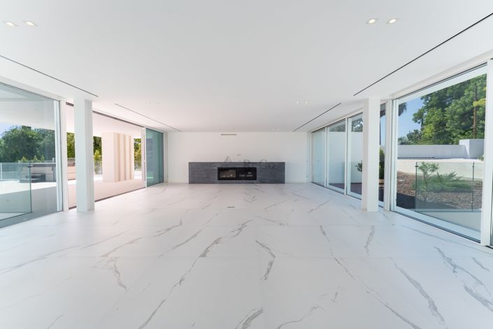 Image No.7-5 Bed Villa for sale