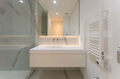 4854-693536-712851930b3075b7180938e680efb254b