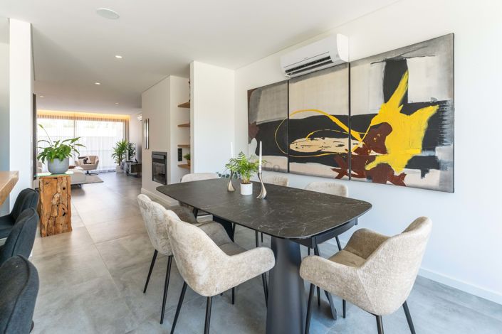 Image No.13-3 Bed Property for sale