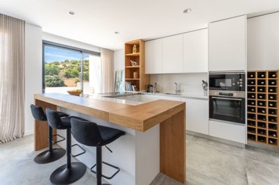 4854-693231-712851930b3075b7180938e680efb254b