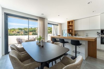 4854-693231-712851930b3075b7180938e680efb254b