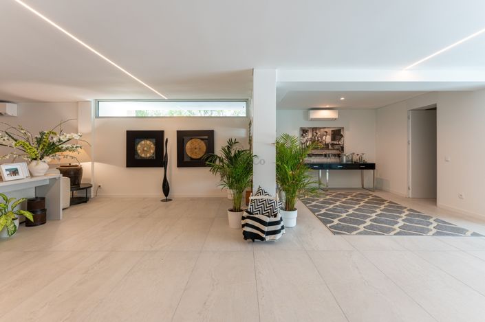 Image No.38-5 Bed Villa for sale