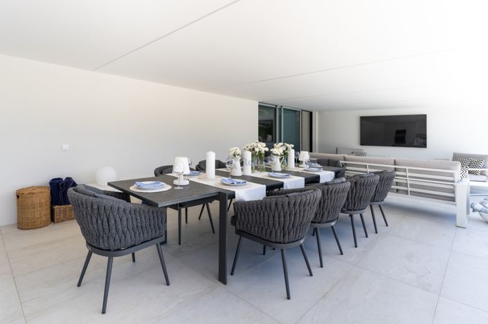 Image No.52-5 Bed Villa for sale