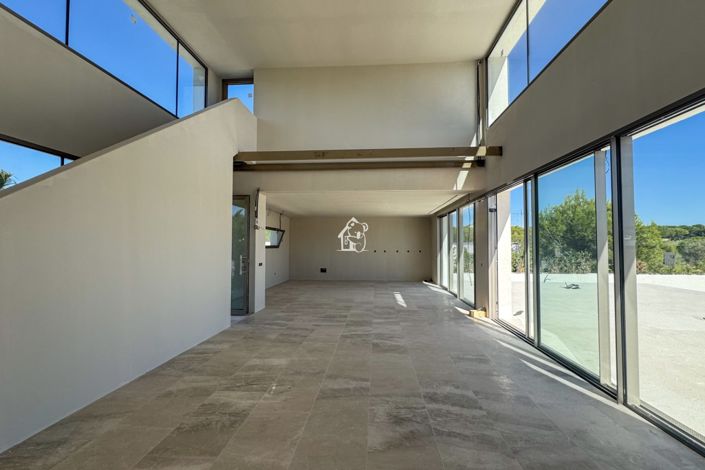 Image No.25-5 Bed Villa for sale