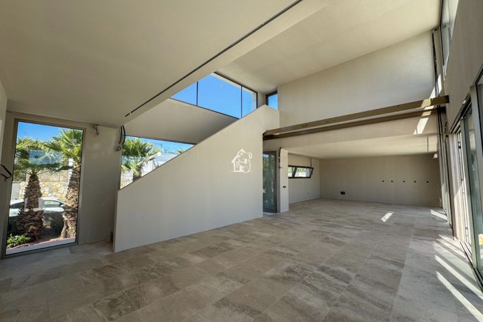 Image No.26-5 Bed Villa for sale