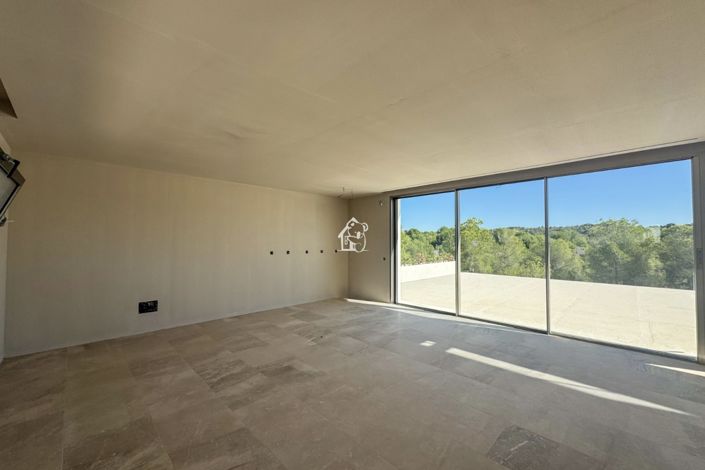 Image No.27-5 Bed Villa for sale