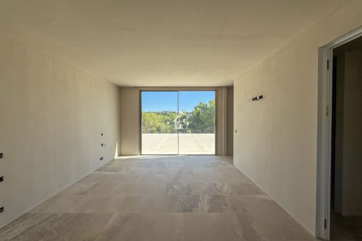 Image No.33-5 Bed Villa for sale