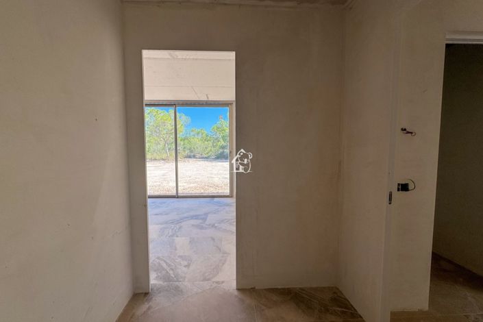 Image No.56-5 Bed Villa for sale