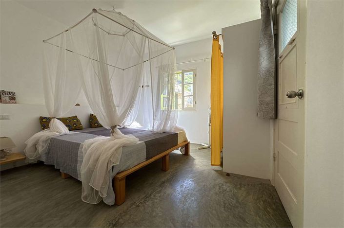 Image No.11-3 Bed Property for sale