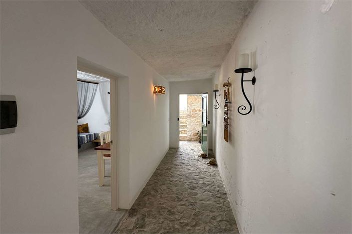 Image No.16-3 Bed Property for sale