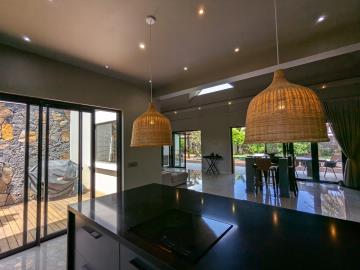 10---643_7b137125609549c0b6b6bfc56d2d6c77