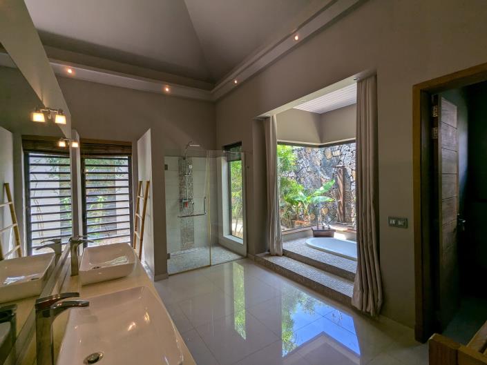 Image No.22-5 Bed Villa for sale