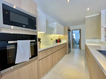 5---643_11b424c094e34756b38852cb87a2b05e