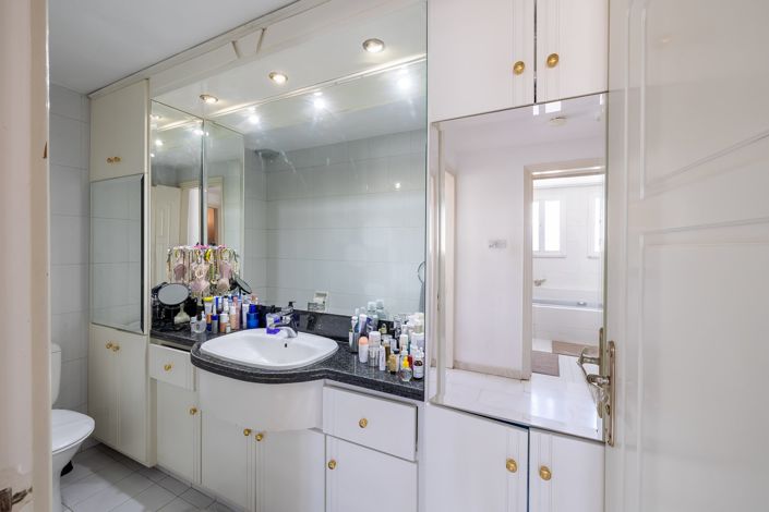 Image No.17-Maison de 6 chambres à vendre à Kapsalos