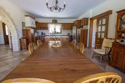 ef6fcc91-a52f-429e-8314-32de3bad7a92