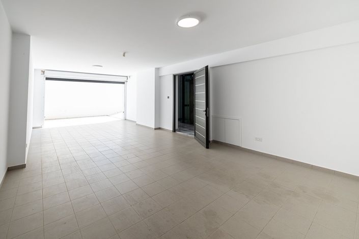 Image No.28-Maison de 4 chambres à vendre à Peyia