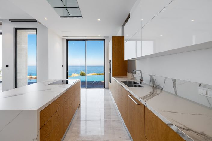 Image No.8-Maison de 4 chambres à vendre à Peyia