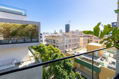 10774bbc-de43-4ef8-bca4-6176e844e2f0