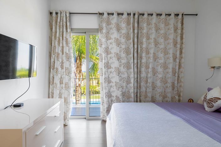 Image No.17-3 Bed House for sale